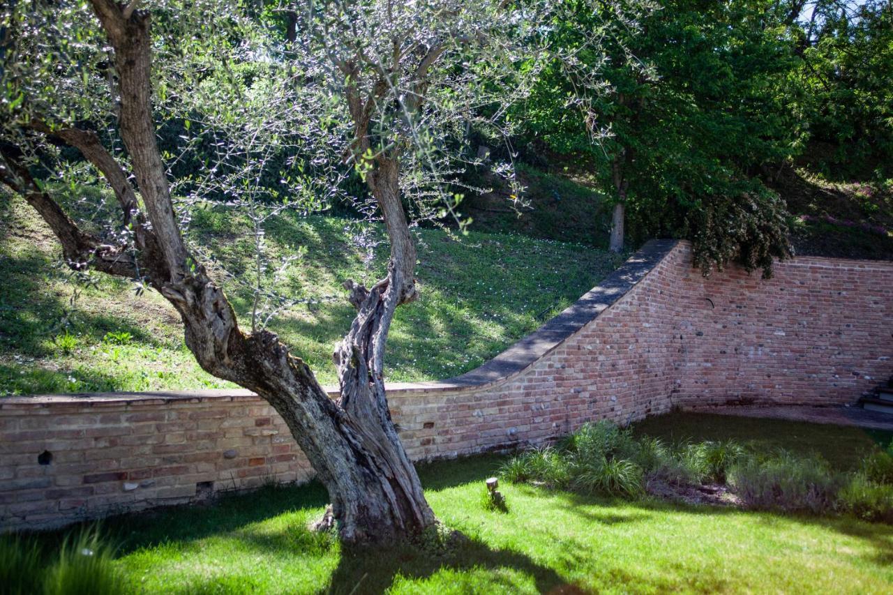 Resort Villa Paola Longiano 外观 照片